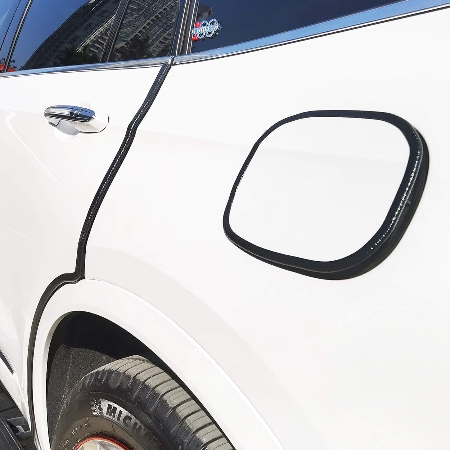 Edge Trim Black U-Channel Rubber Trim Edge with Metal 1/2" X 3/8" - Fit Gap 3/64" to1/4 Car Door Edge Sealing Strip, PVC Weather Stripping with Steel, Metal Edge Protector, 32FT