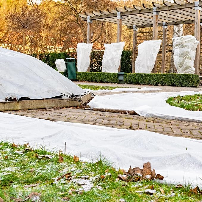 2PCS 10 Ft x 50 Ft Plant Covers Freeze Protection 1.05 oz/yd²Frost Blankets for Winter Outdoors Plants Floating Row Cover Frost Cloth Plant Freeze Protection