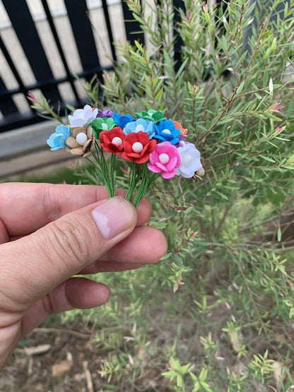 100 pcs Mini Flowers Mulberry Paper Flowers 13-15 mm Scrapbook Craft Card DIY Craft Using for Crafts, Bouquets, Scrapbooks, Decorations, Greeting Cards Artificial Flowers (Mixed 10 Colors)