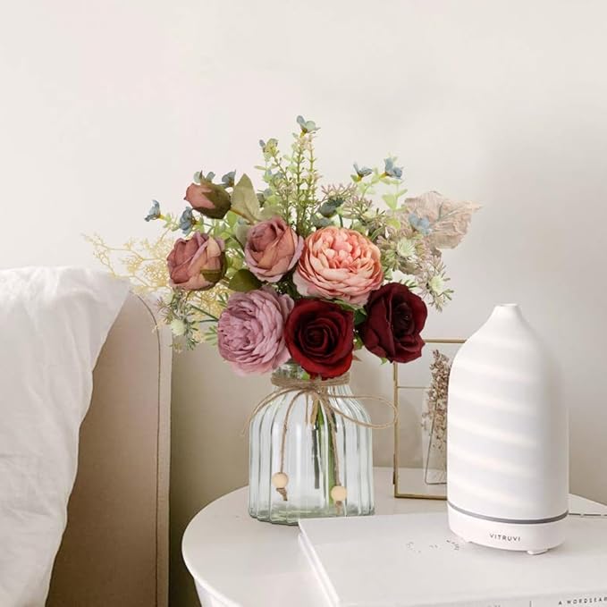 LESING Fake Artificial Flowers with Vase Faux Silk Flower Bouquet in Glass Vase Rose Floral Arrangements Flower for Home Office Decoration, Dining Table Centerpiece (Red)