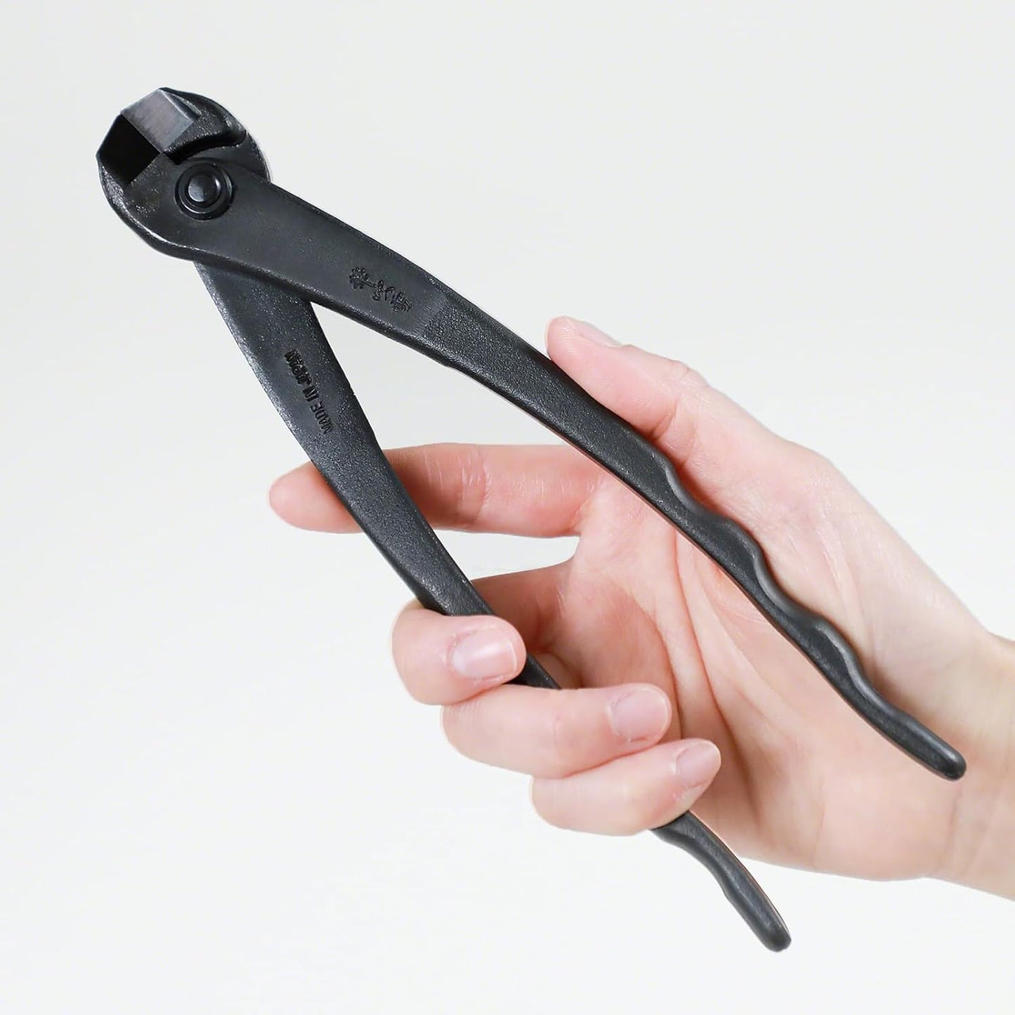Wazakura Hanafubuki Hand Forged Bonsai Tree Wire Cutter MADE IN JAPAN 7.7inch (195mm), Japanese Garden Tool, Rounded Ends - Black