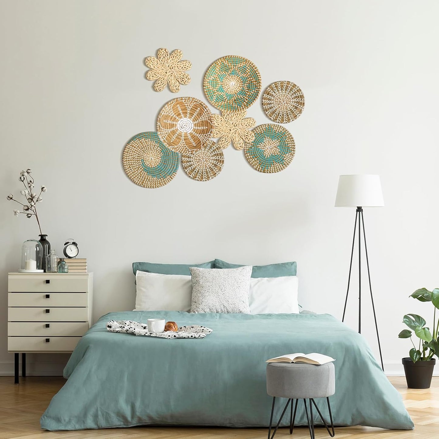 Xuhal Set of 8 Hanging Woven Wall Basket Handmade Decorative Rustic Boho Basket Decor Handcrafted Wicker Round Seagrass Wall Art for Home Kitchen Farmhouse Table Living Room