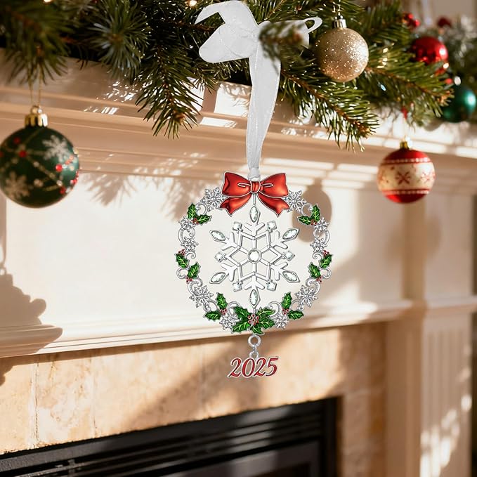 Christmas Tree - 2025 Rotation Snowflake Hanging Ornaments Pendant of Car Charm Holiday Keepsake Gift Home Decor (Snowflake Silver)