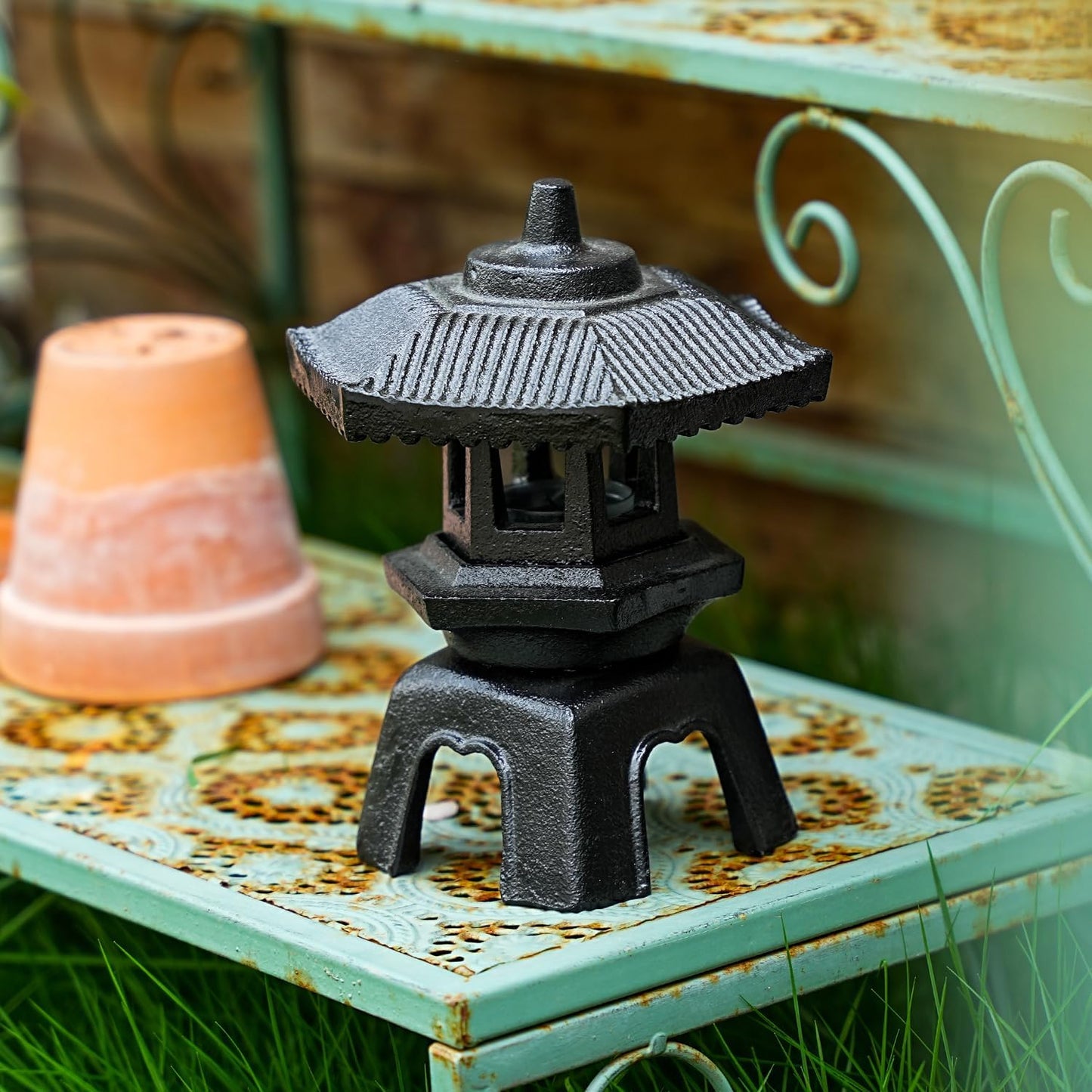Sungmor Cast Iron Candle Lantern - Japanese Pagoda, Vintage Indoor/Outdoor Zen Garden Decorative Lantern, Heavy Duty Tealight Candle Holder Stand, Rustic Home Decor Patio Yard Art Ornament