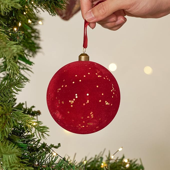 DN DECONATION 4PCS Christmas Ball Ornaments, Shatterproof Red Balls Ornaments for Christmas Tree, 4” Velvet Plastic Decorations with Ribbons, Farmhouse Holiday Decor Xmas Gifts Winter