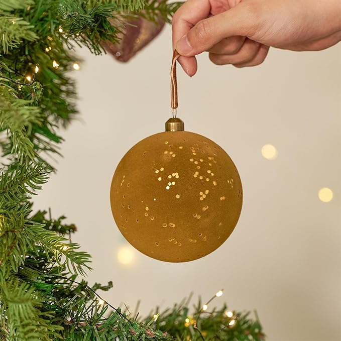 DN DECONATION 4PCS Christmas Tree Ball Ornaments – Light Brown & Gold Velvet Christmas Balls Decor with Ribbons, 4” Plastic Ball Ornament for Xmas Tree, Holiday Decorations Rustic Farmhouse Decor