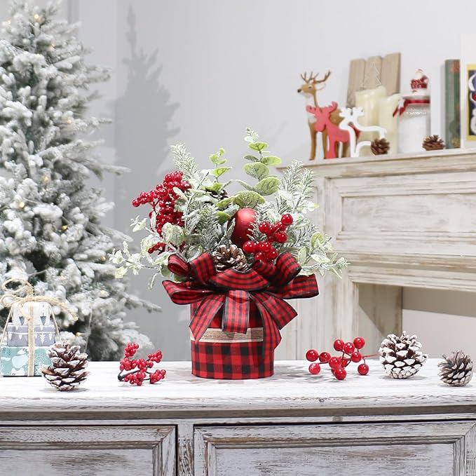 Small Buffalo Check Plaid Christmas Tree, Artificial Mini Tabletop Christmas Tree Decorations, for Winter Home Holiday Party Xmas Decor - Red/Black.