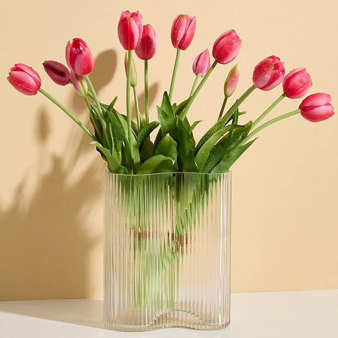 15 Pcs Red Tulips Artificial Flowers Faux Tulips Real Touch Latex Fake Flower Bouquet for Spring Wedding Home Décor Centerpiece Arrangements