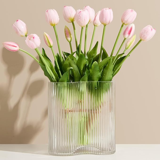 15 Pcs Light Pink Tulips Artificial Flowers Faux Tulips Real Touch Latex Fake Flower Bouquet for Spring Wedding Home Décor Centerpiece Arrangements