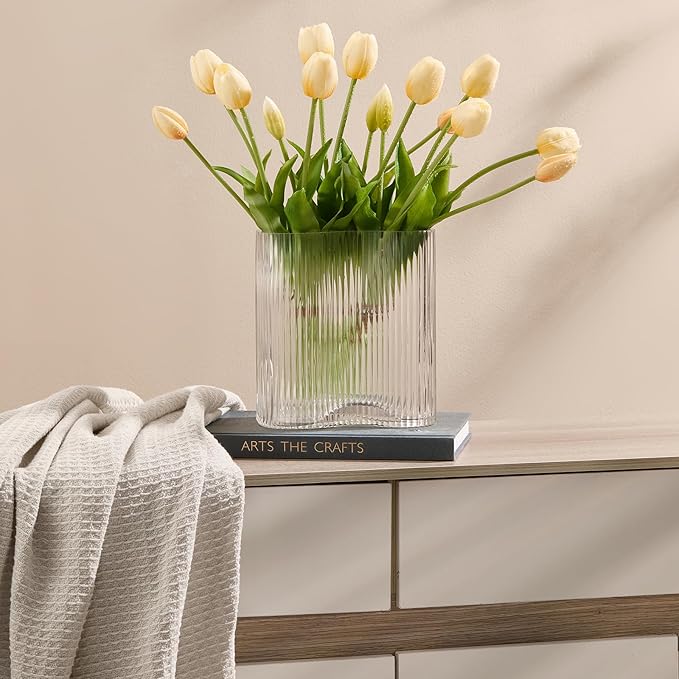 15 pcs Cream Tulips Artificial Flowers Faux Tulips Real Touch Latex Fake Flower Bouquet for Spring Wedding Home Décor Centerpiece Arrangements