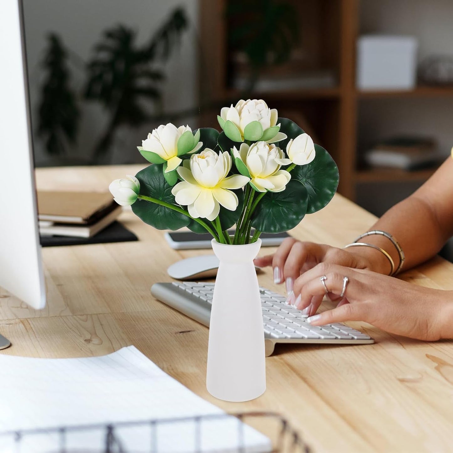 Artificial Lotus Flowers, 2pcs Lotus Flowers Decoration Bouquets Tabletop Background Long Stem Home Garden Pond Aquarium Wedding Decor