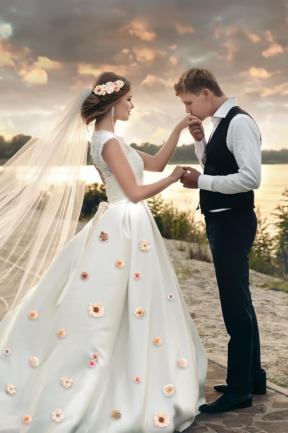 Faux Flower Heads Champagne Small Silk Artificial Flower DIY Fake Mini Flowers Rose Daisy Multicolor Flowers Craft Supplies for Wedding Party Wreath Graduation Season Party Home Decor