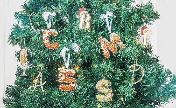 2025 Christmas Ornaments, Letter J Ornaments for Xmas Tree|Hanging Christmas Red Hat Ornament for Mother Best Friends Sister Wife|J-Letter Ornament