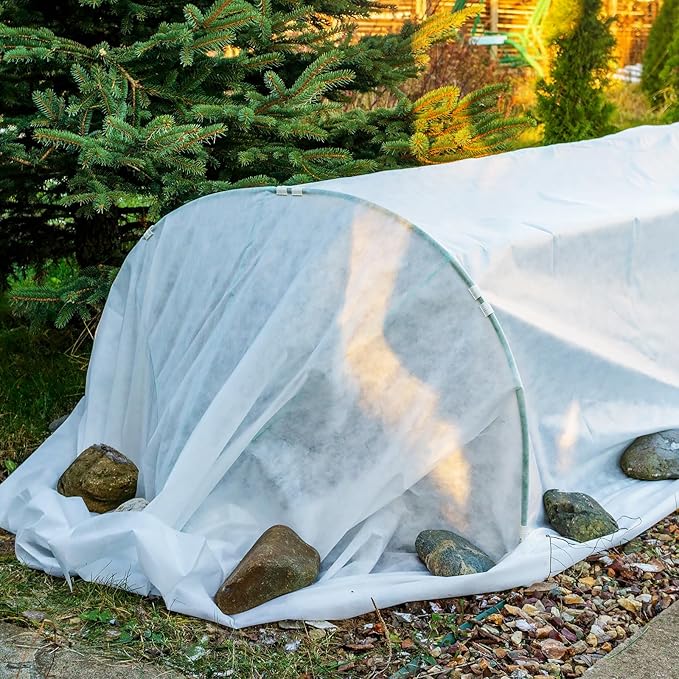 2PCS 10 Ft x 50 Ft Plant Covers Freeze Protection 1.05 oz/yd²Frost Blankets for Winter Outdoors Plants Floating Row Cover Frost Cloth Plant Freeze Protection