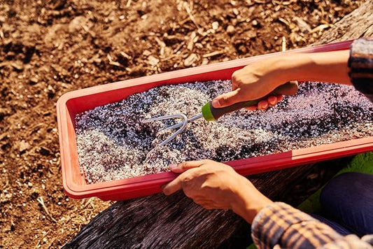 GARDENERA Diatomaceous Earth (Diatomite) Soil Additive | Aids Drainage | Creates Soil Structure for Roots - (2 Quart Bag)