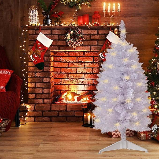 Pre-Lit Artificial Christmas Tree 3Ft, Battery Operated Desktop Xmas Tree with 50 LED 160 Branch Tips Mini Christmas Tree Decoration Indoor Outdoor