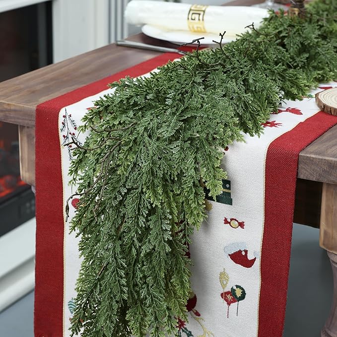 Realistic Christmas Garland for Mantle Real Touch Thick/Lush Artificial Cedar Garlands Christmas Decorations Indoor Christmas Garland for Stairs Railing Outdoor Table Xmas Holiday Decor Greenery 5FT