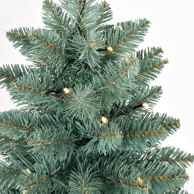 Pre-Lit Artificial Christmas Tree 4Ft, Battery Operated Desktop Xmas Tree with 70 LED 210 Branch Tips Mini Christmas Tree Decoration Indoor Outdoor