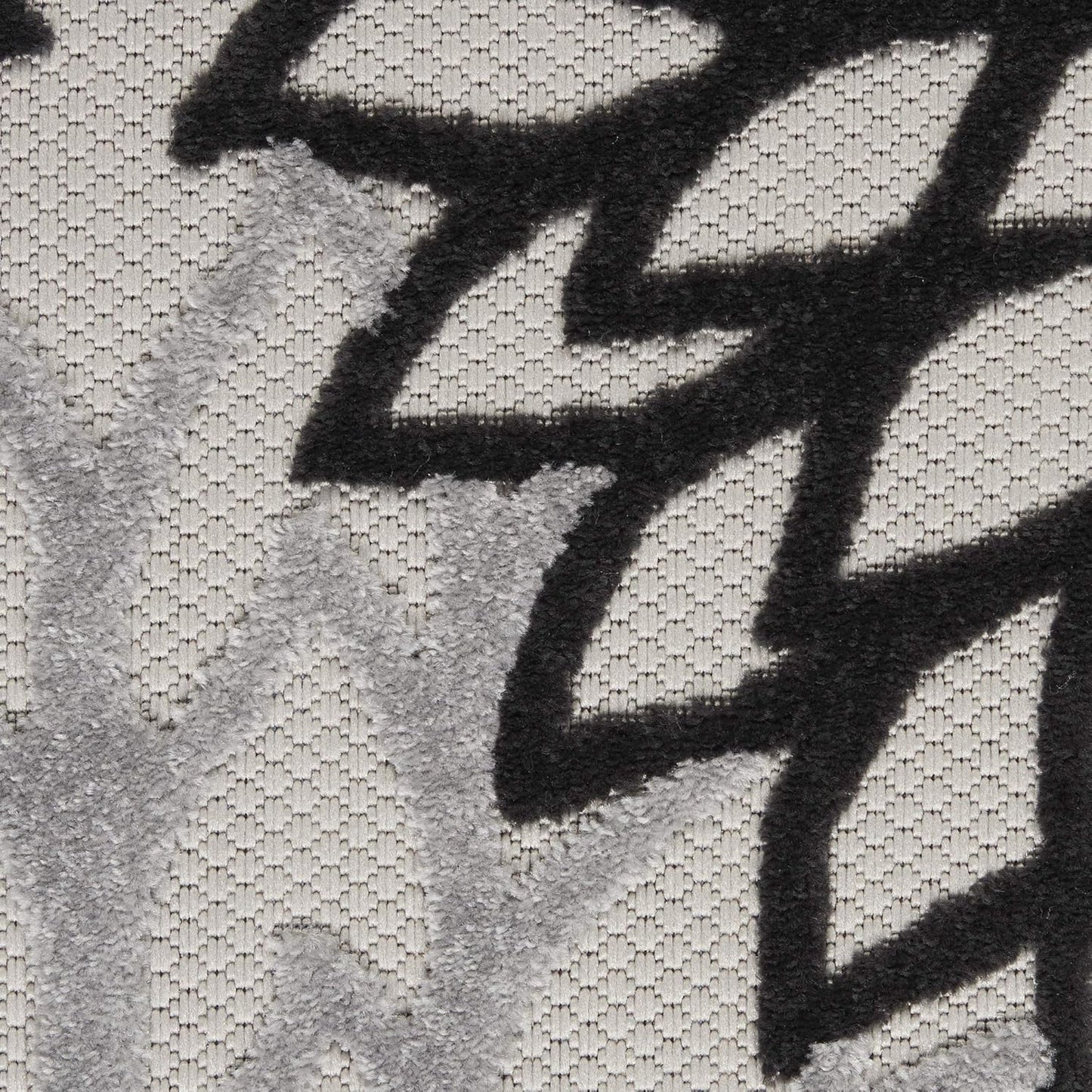 Nourison Home Aloha 6' Runner Black White Fabric Tropical Area Rug (6' Runner)