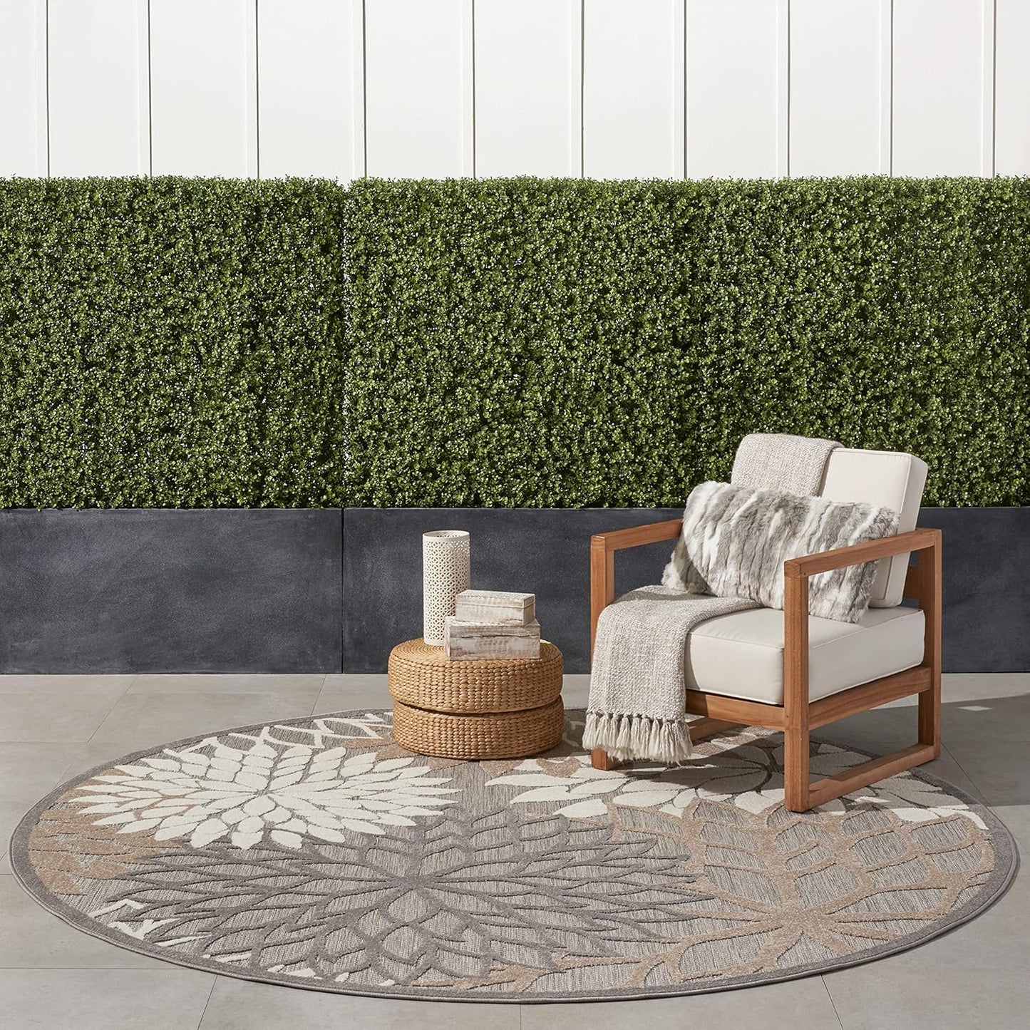 Nourison Aloha Indoor/Outdoor Area Rug 7’10”, Natural, Round Tropical Botanical Easy -Cleaning Non Shedding Bed Room Living Room Dining Room Deck Backyard Patio